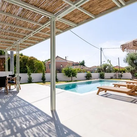 Casa Oliva * Tsoukaladhes