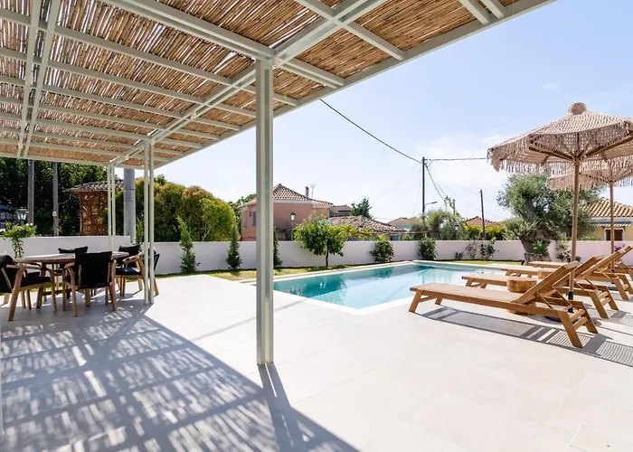 Casa Oliva * Tsoukaladhes